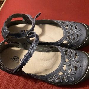 Jbu by Jambu